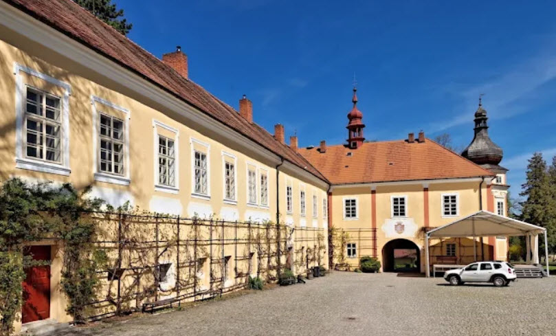 Zamek Čestice, Czech Republic (Czechia)